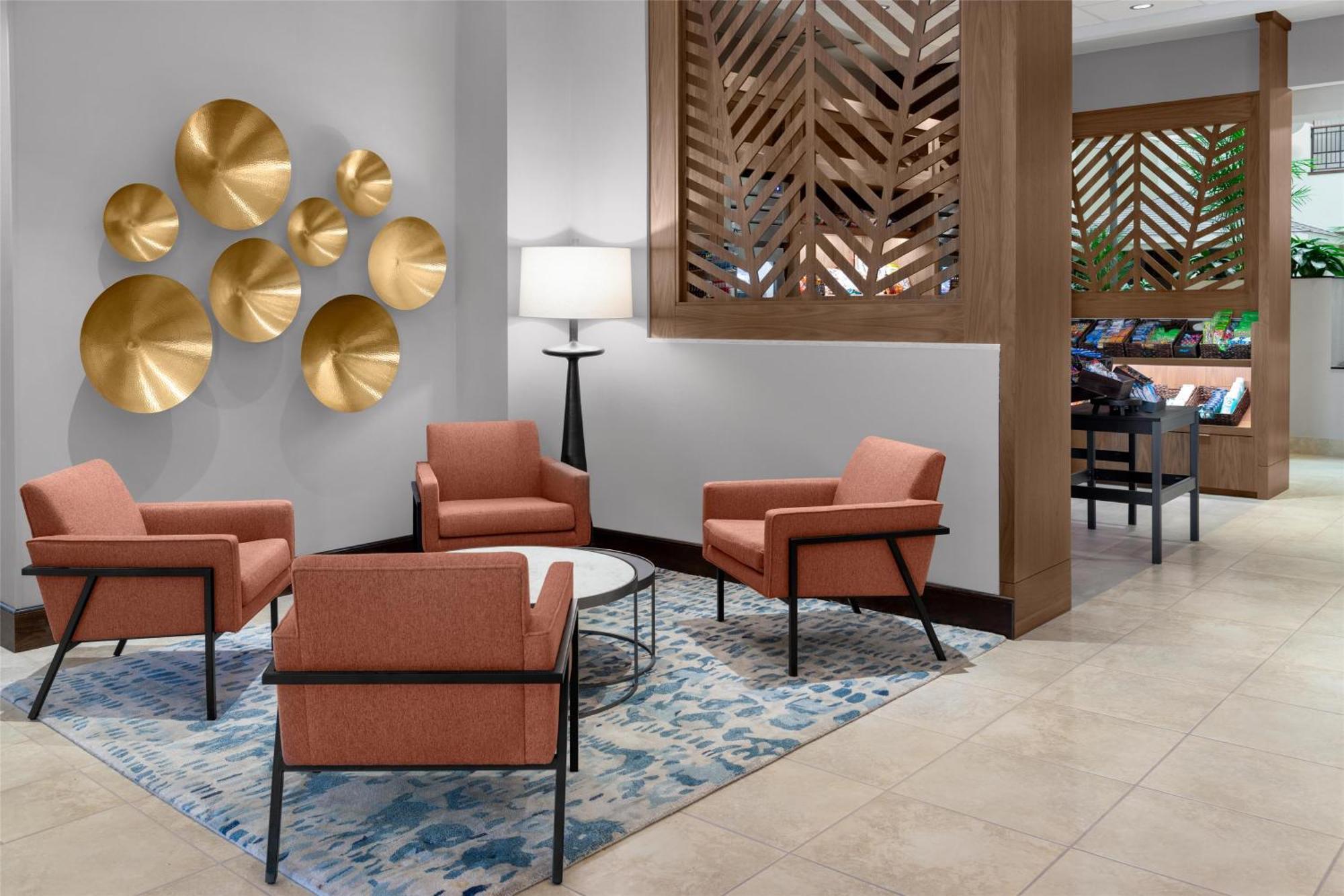 Embassy Suites Fort Myers - Estero Exterior photo